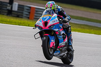 donington-no-limits-trackday;donington-park-photographs;donington-trackday-photographs;no-limits-trackdays;peter-wileman-photography;trackday-digital-images;trackday-photos